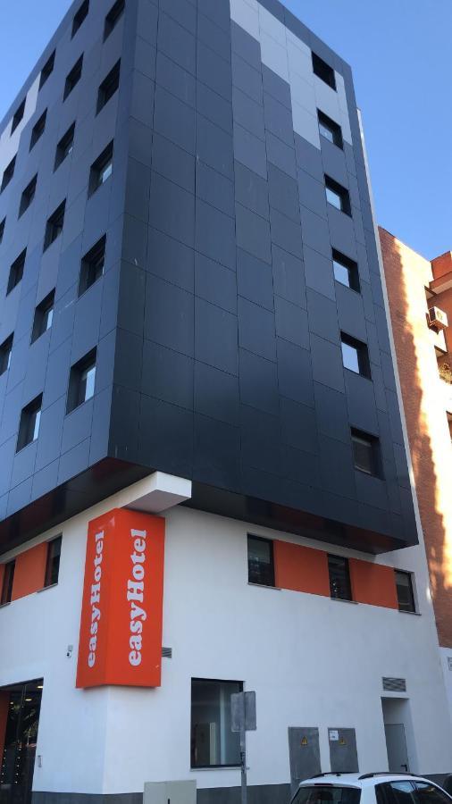 Easyhotel Malaga City Centre Exterior photo